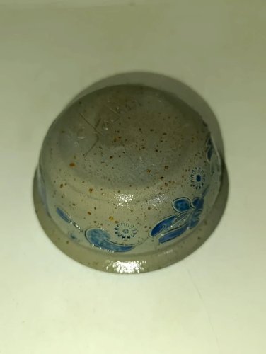 lot de deux pots alscaciens à decor floral signés en bon etat