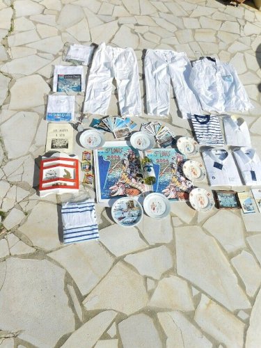 LOT DE DIVERS OBJETS SUR LES JOUTES ET SETE