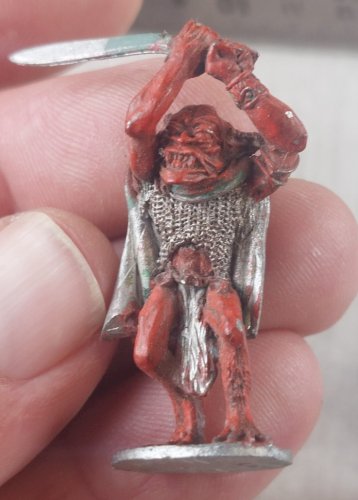 Lot de figurines en métal pour jeu de rôle, à identifier ^