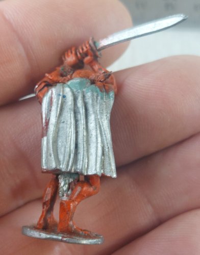 Lot de figurines en métal pour jeu de rôle, à identifier ^