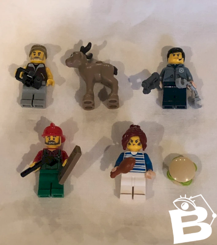 Lot de figurines et accessoires Lego