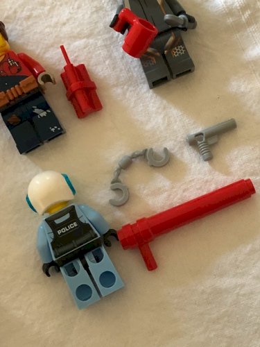 Lot de figurines Lego et accessoires