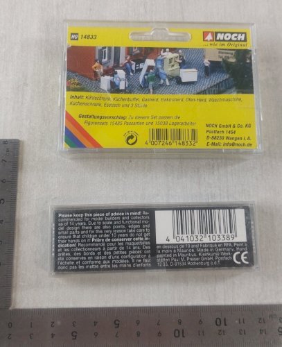 Lot de figurines + meubles, pour maquette train HO, Preiser 10338 + Noch 14833