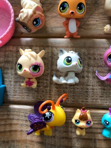 Lot de figurines Pet Shop et accessoires