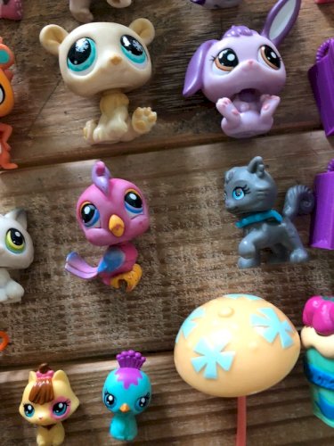 Lot de figurines Pet Shop et accessoires