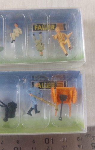Lot de figurines pour maquette train HO, Faller 151012 + 151032