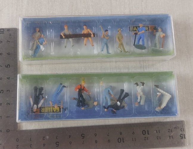 Lot de figurines pour maquette train HO, Faller 151017 + 151011
