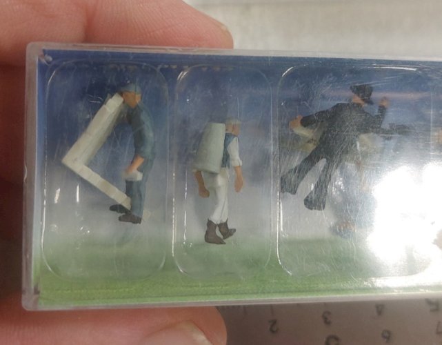 Lot de figurines pour maquette train HO, Faller 151017 + 151011