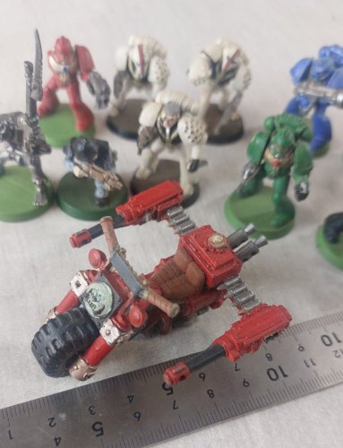 Lot de figurines Warhammer 40k ^
