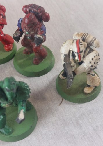 Lot de figurines Warhammer 40k ^