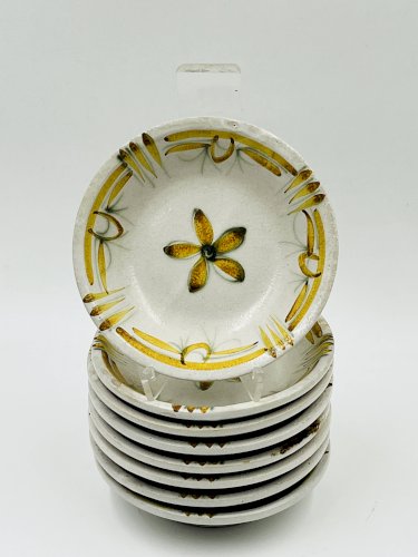 Lot de huit bols Keraluc Quimper Renaissance 1960