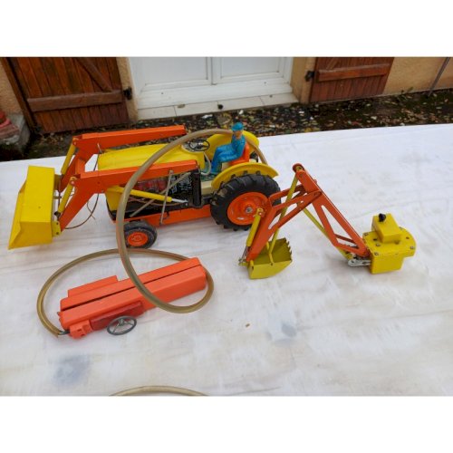 Lot de Jouets Anciens des Années 50 en Tole