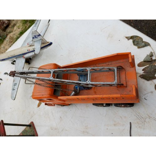 Lot de Jouets Anciens des Années 50 en Tole