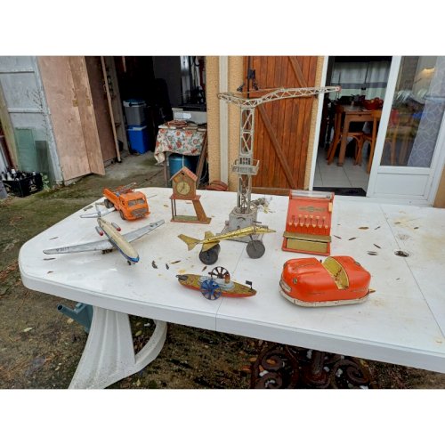Lot de Jouets Anciens des Années 50 en Tole