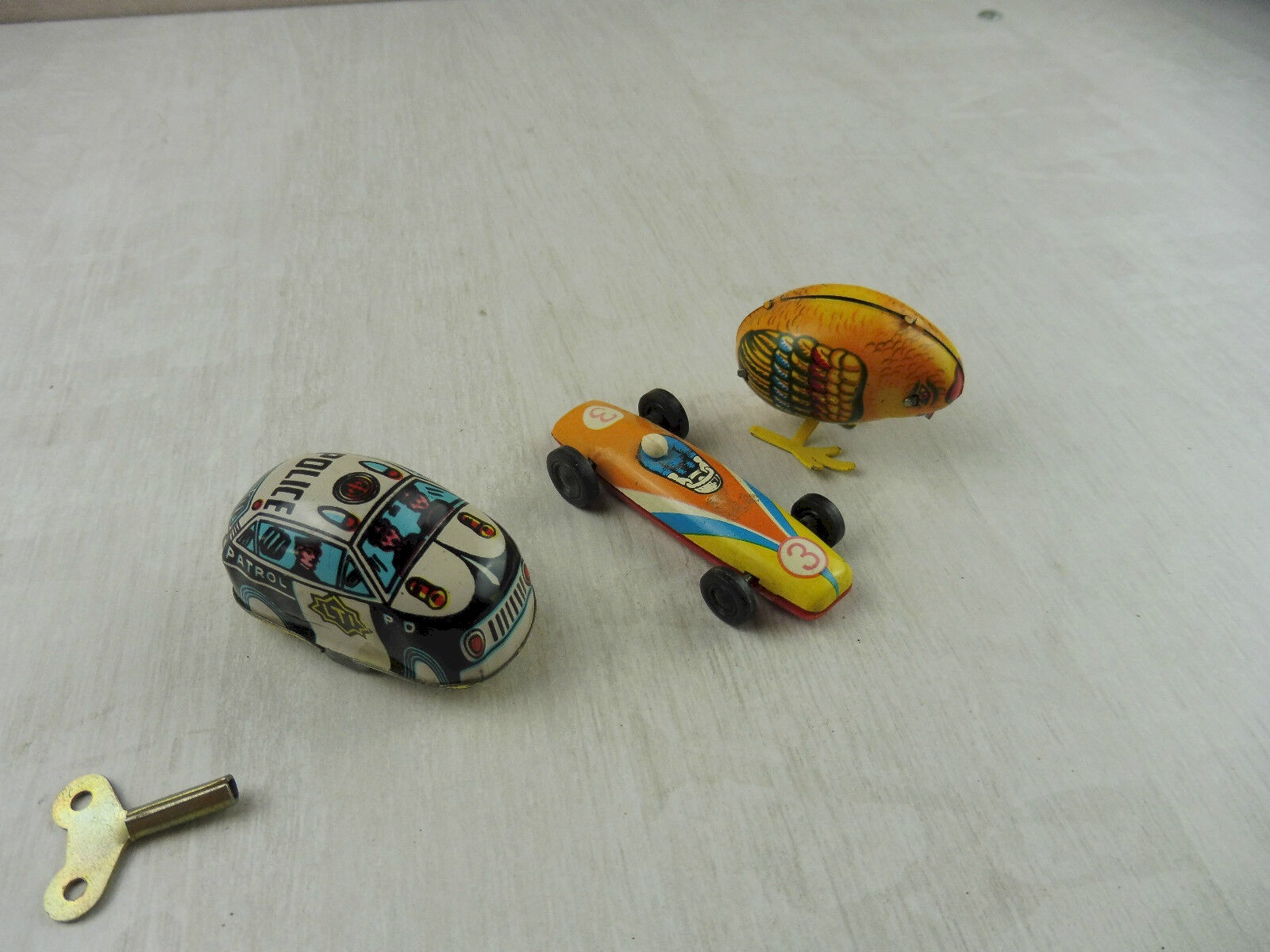 Jouet En Tôle Paya – Voiture De Course Bleue – Réédition 1987 – Collection