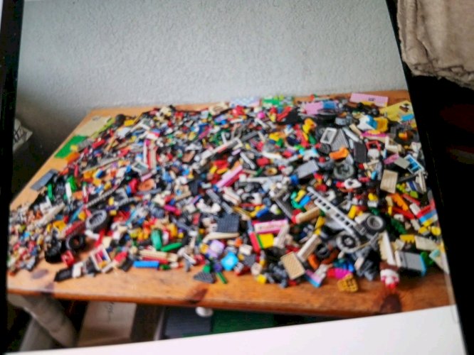 lot de lego .5.400kg en vrac.briques personnages