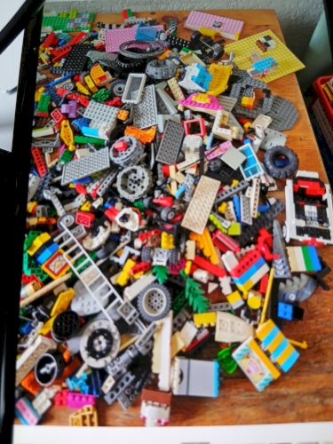 lot de lego .5.400kg en vrac.briques personnages