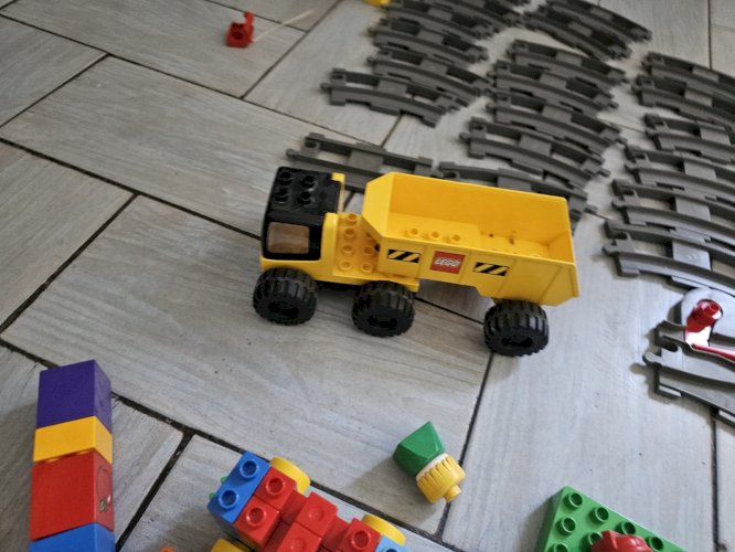 lot de  lego duplo  , Trains vehicules ,briques ,perso