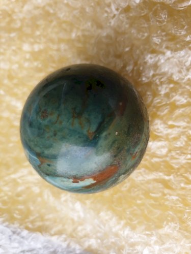 Lot de minéraux : aragonite, onyx, jaspe 'african bloodstone', nodule métallique, turquoise, lapis-lazuli