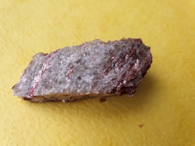 Lot de minéraux : aragonite, onyx, jaspe 'african bloodstone', nodule métallique, turquoise, lapis-lazuli