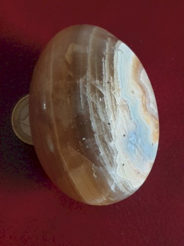 Lot de minéraux : aragonite, onyx, jaspe 'african bloodstone', nodule métallique, turquoise, lapis-lazuli