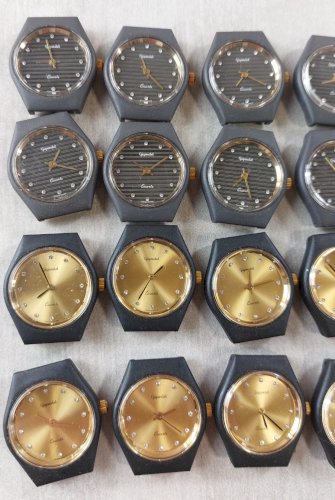Lot de montres Gigandet Quartz, décor strass