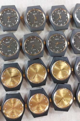 Lot de montres Gigandet Quartz, décor strass