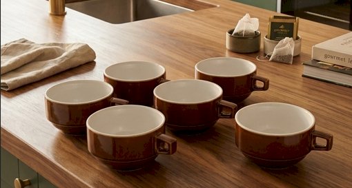 Lot de neuf tasses à chocolat de bistrot