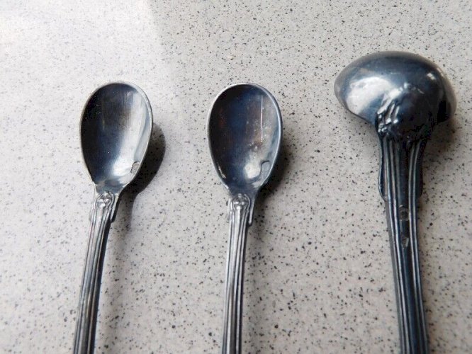 LOT DE PETITES CUILLERES A SAUCE ET CREME EN ARGENT MASSIF DE 56 GRAMMES
