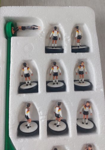 Lot de petites figurines, football, Germany, World Champions 1990, Subbuteo 768