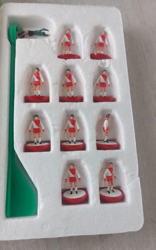 Lot de petites figurines, football, Monaco, Subbuteo 148