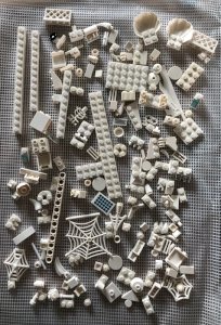 Batch of white Lego pieces