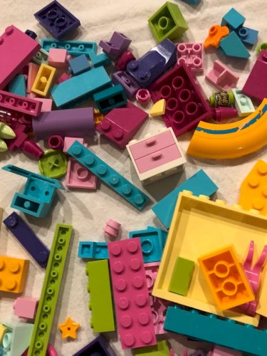 Lot de pièces de Lego couleurs flashys et acidulées