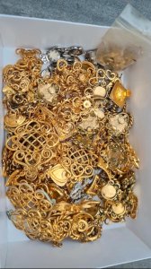 Lot de pièces détachées bijoux chorange.