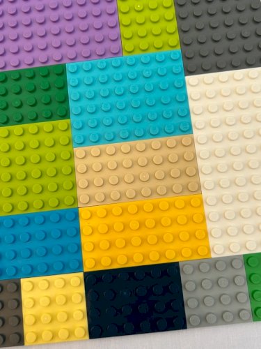 Lot de plaques Lego toutes tailles toutes couleurs 24*35,5 cm