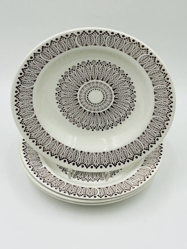 Lot de quatre assiettes creuses Boch Ronda 1970