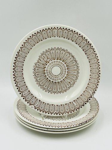 Lot de quatre assiettes plates Boch Ronda 1970