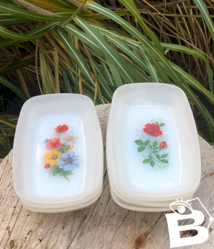 Lot de raviers Arcopal vintage motifs fleurs