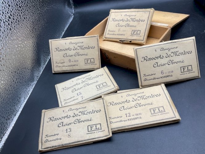 Lot de Ressorts de  Montre Pieces détachée Horlogerie