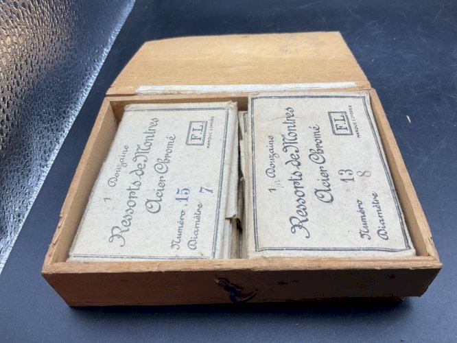 Lot de Ressorts de  Montre Pieces détachée Horlogerie