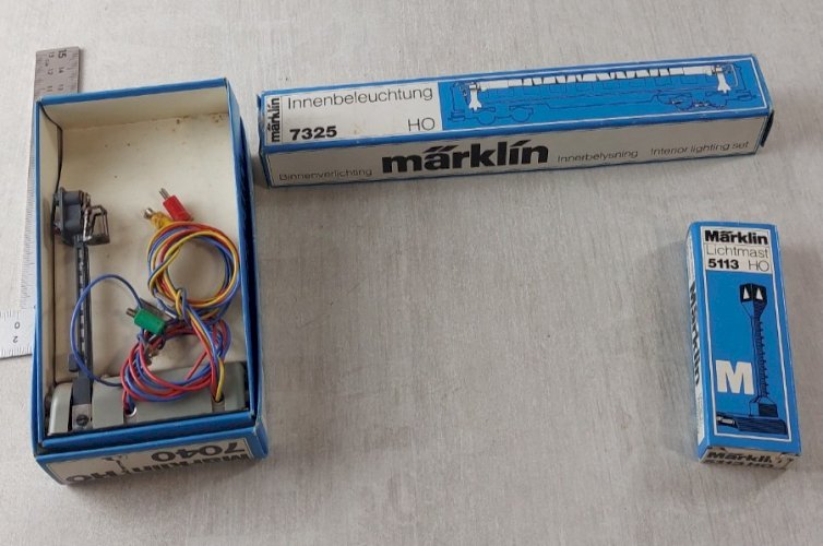 Lot de signal + lumières, Märklin, 7040 + 7325 + 5113, en HO
