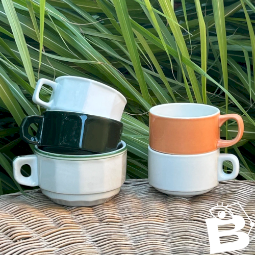 Lot de tasses bistrots rétro vintage