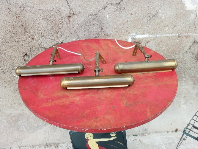 Lot de trois appliques en laiton vintage