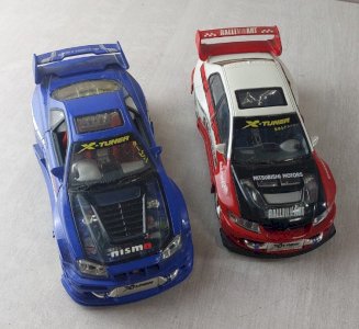 Car lot, Mitsubishi Evolution IX + Nissan Skyline, Kentoys, 1/24