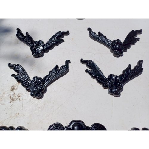 Lot déco en Fer Mascarons et Ailes