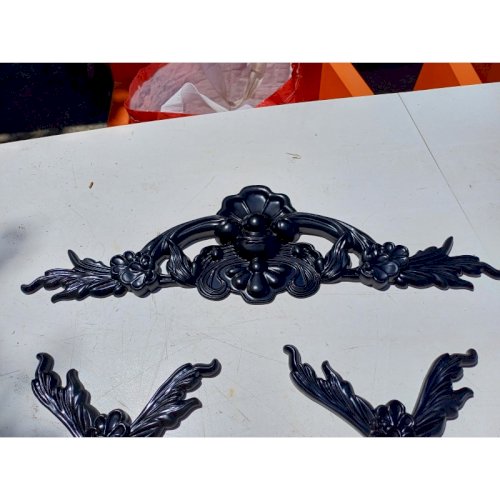 Lot déco en Fer Mascarons et Ailes