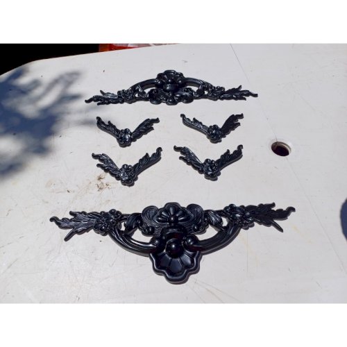 Lot déco en Fer Mascarons et Ailes