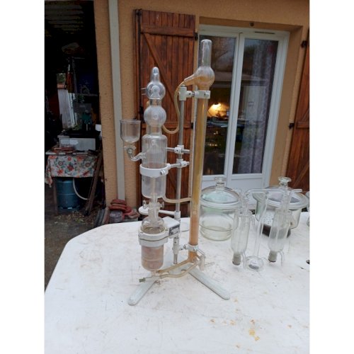 Lot déléments de Laboratoire en Verre