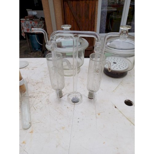 Lot déléments de Laboratoire en Verre