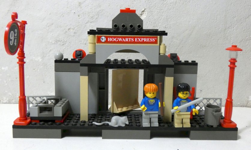 Lot LEGO Harry Potter 1ère edition : 4708, 4711, 4755 à compléter